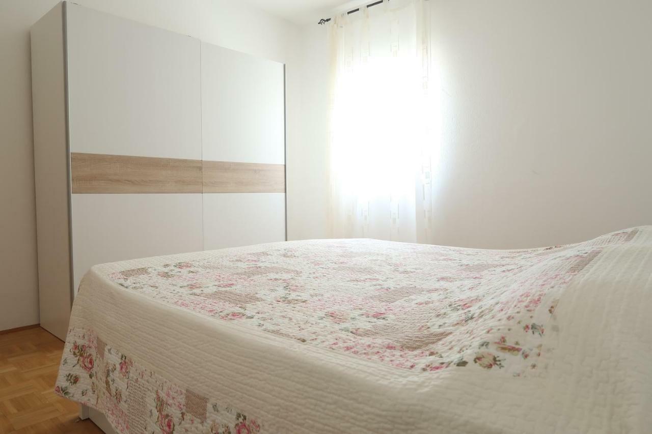 Apartments Maras พรีมอชเตน ภายนอก รูปภาพ